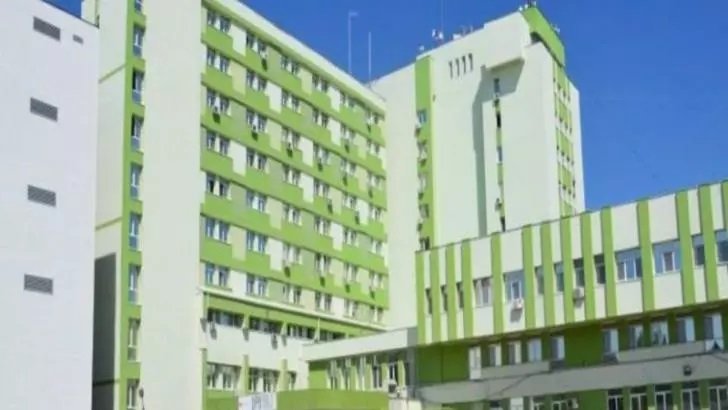O secție a Spitalului Județean din Timișoara intră în carantină, după descoperirea unui focar de coronavirus