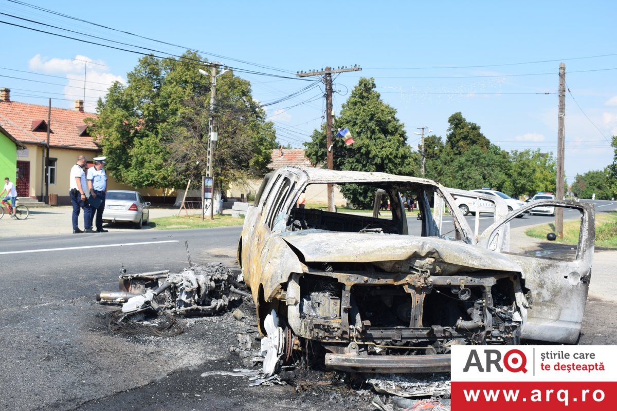 Bărbat mort în accident cu Nissan contra motocicletă