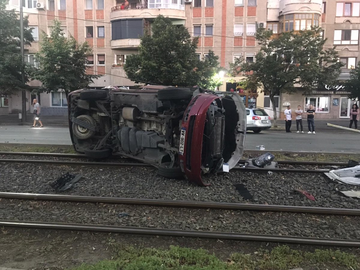 Accident mortal cu microbuz lângă gară