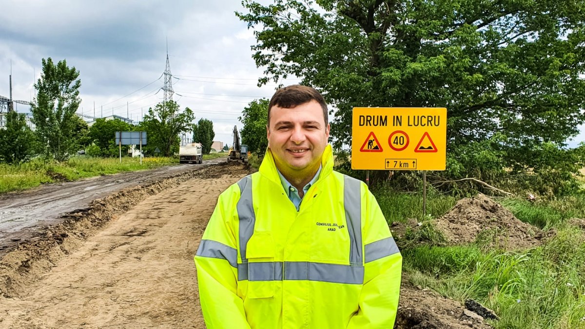 Sergiu Bîlcea: „Îmi doresc ca până la sfârșitul lunii să circulăm de la Arad la Horia pe primul strat de asfalt”
