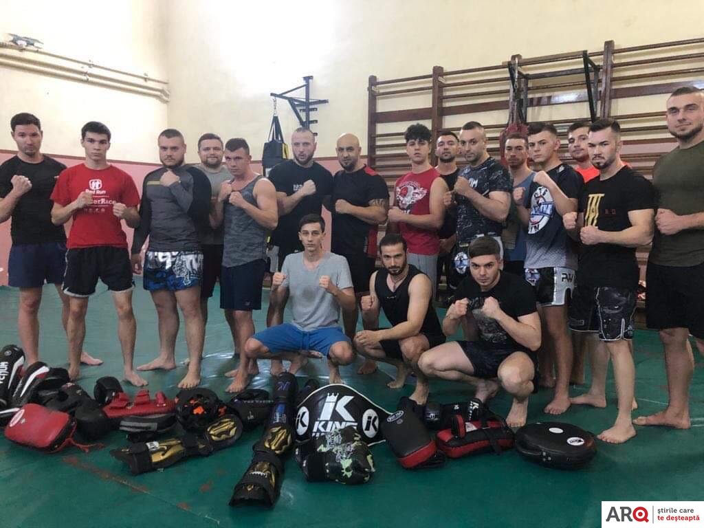 ”Dey Thai -Box Club”  continuă să-și pregătească sportivii