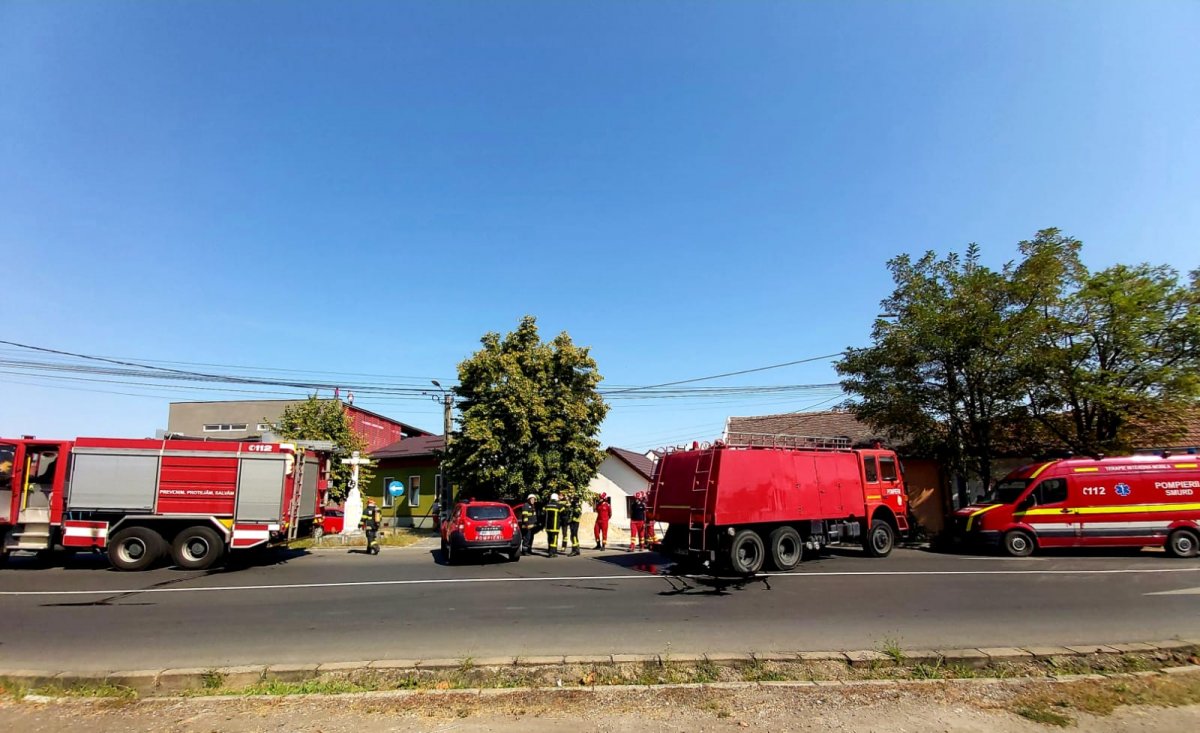 Vă rugăm încetați cu bancurile proaste. La ISU Arad se aplelează doar în situații tragice !!!