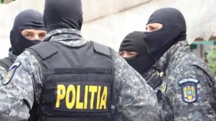 Percheziții de amploare în București, Ilfov și Teleorman într-un dosar de șantaj și amenințare. S-au tras focuri de armă