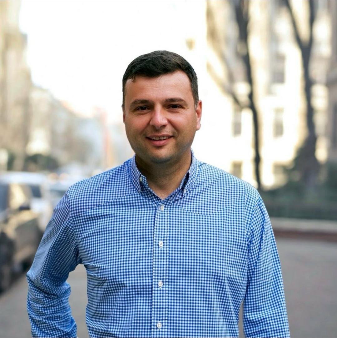 Sergiu Bîlcea: „USR să îşi asume responsabilitatea de a participa la guvernarea locală!”