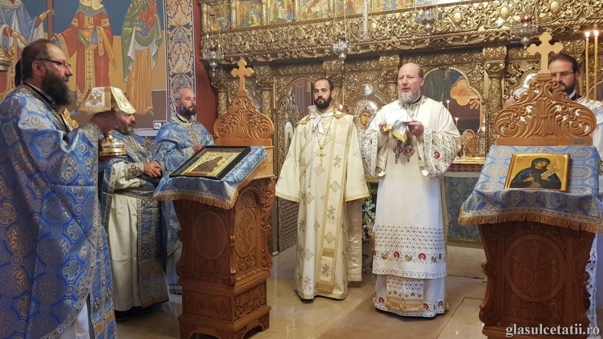 Sfânta Cuvioasă Parascheva sărbătorită la Schitul de maici de la Bodrogu-Vechi