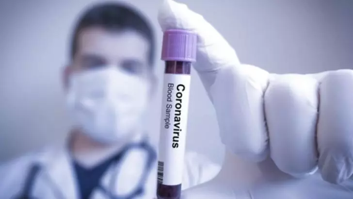 Cine poate face TEST GRATUIT pentru coronavirus în România. Descarcă LISTA CLINICILOR incluse în programul Guvernului