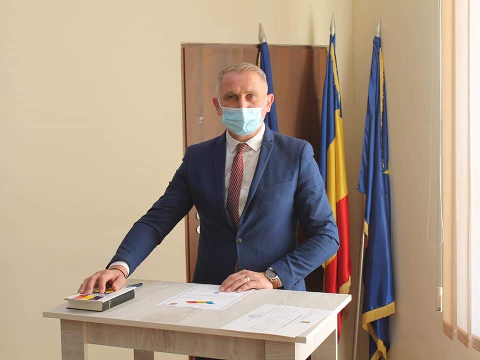 Schimbare de ștafetă la Vladimirescu: Mihai Mag a depus jurământul și este noul primar