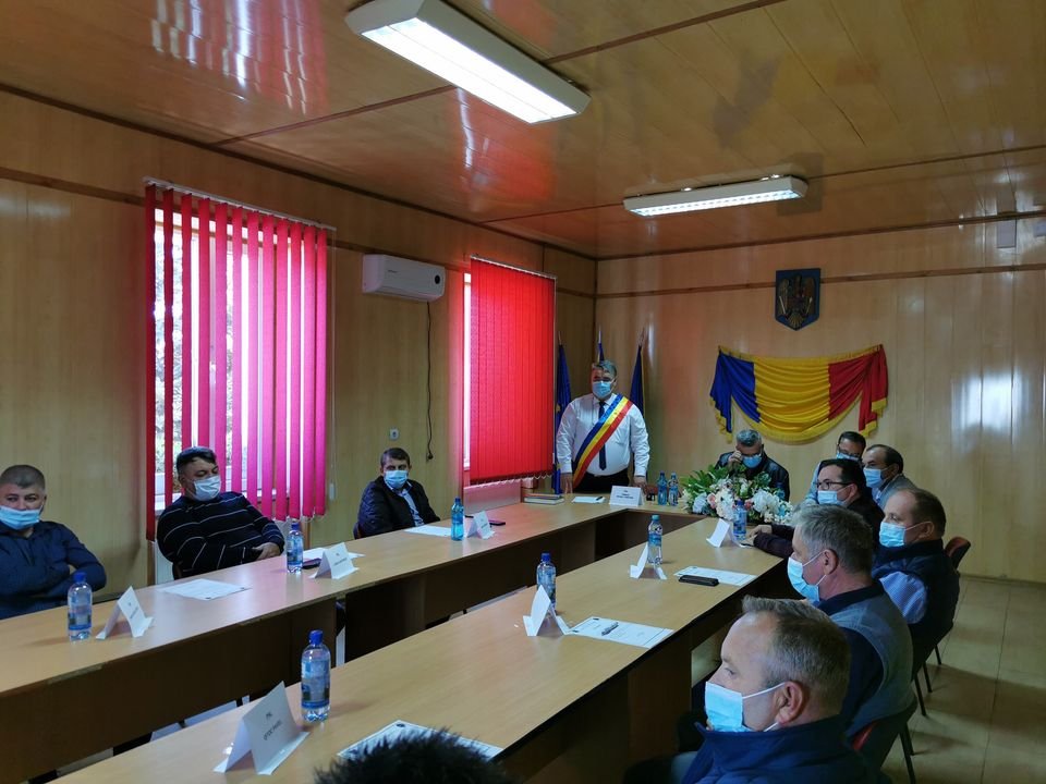 Cristian Branc și-a preluat, ieri, noul mandat de primar al comunei Seleuș (FOTO)