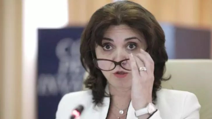 Monica Anisie: Anul acesta nu se mai dau teze, vor fi înlocuite cu evaluări