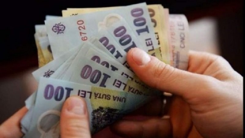 Veste bună pentru români! Salariul minim ar putea creşte de la 1 ianuarie 2021