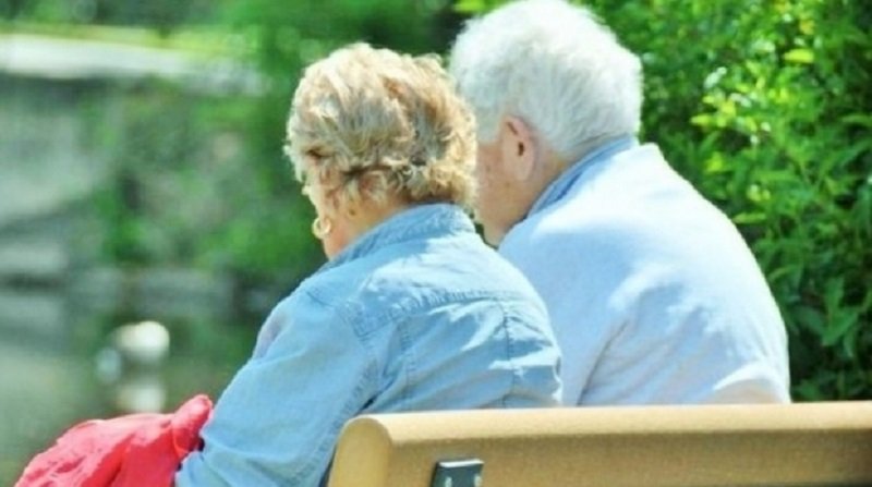 Veşti bune din partea Guvernului! Beneficii pentru vârstnicii de peste 75 de ani cu venituri mici