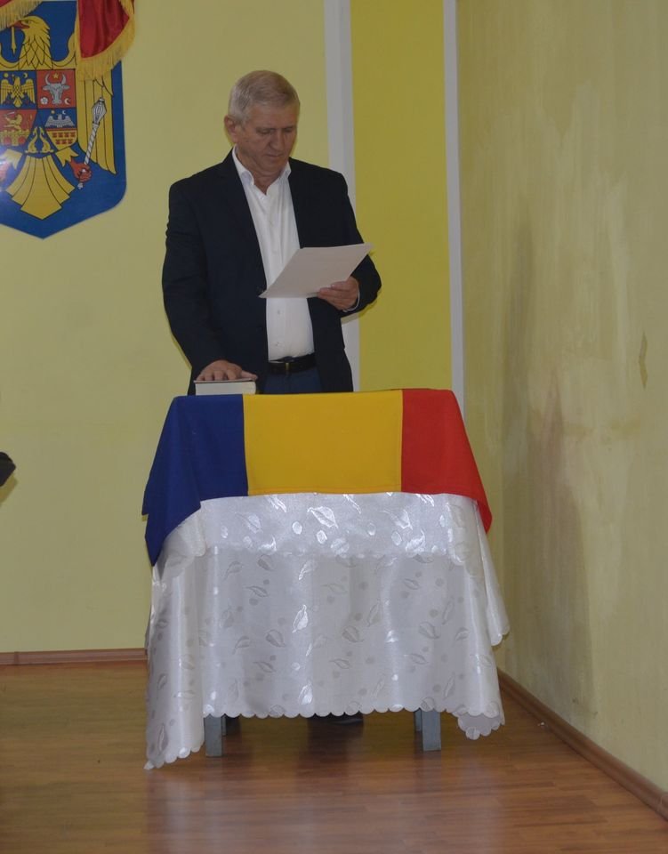 Ioan Pintean a depus jurământul pentru un nou mandat de primar al comunei Șepreuș
