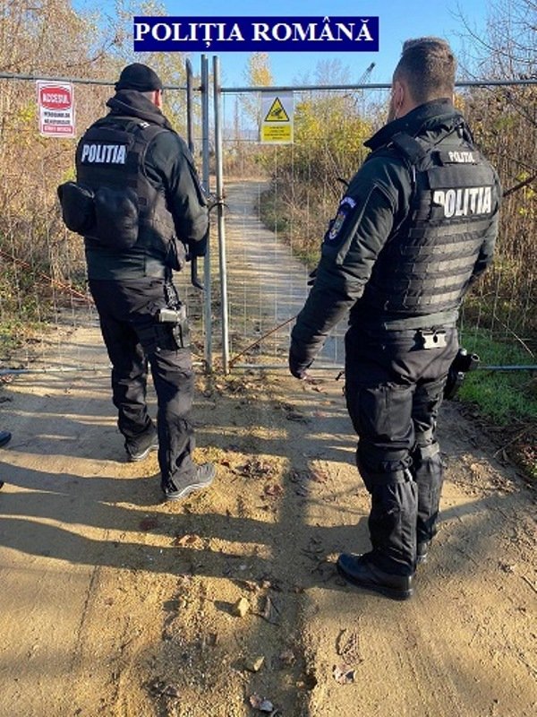 Activități miniere clandestine la Lipova: au fost indisponibilizate utilaje în valoare de două milioane (FOTO)