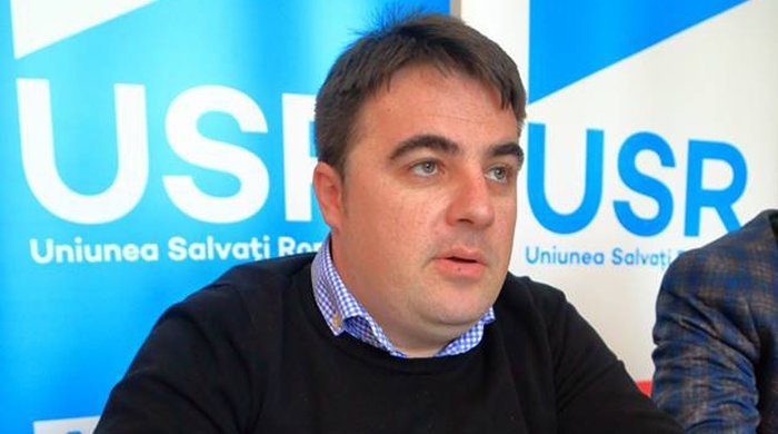 „Fără penali în funcţii publice”: plângere penală pentru europarlamentarul USR Vlad Botoş 