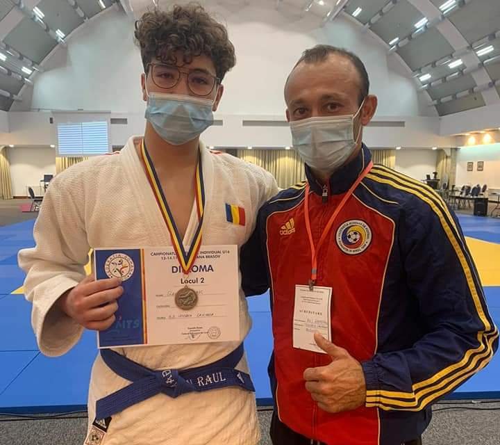 Trei sportivi arădeni pregătiți de Sebastian Rus, la loturile naționale de judo: Raul Gaman, Ana-Maria Tuduce și Carolina Szabo