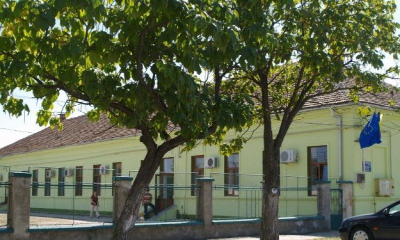 DAS Arad organizează concurs pentru opt posturi vacante