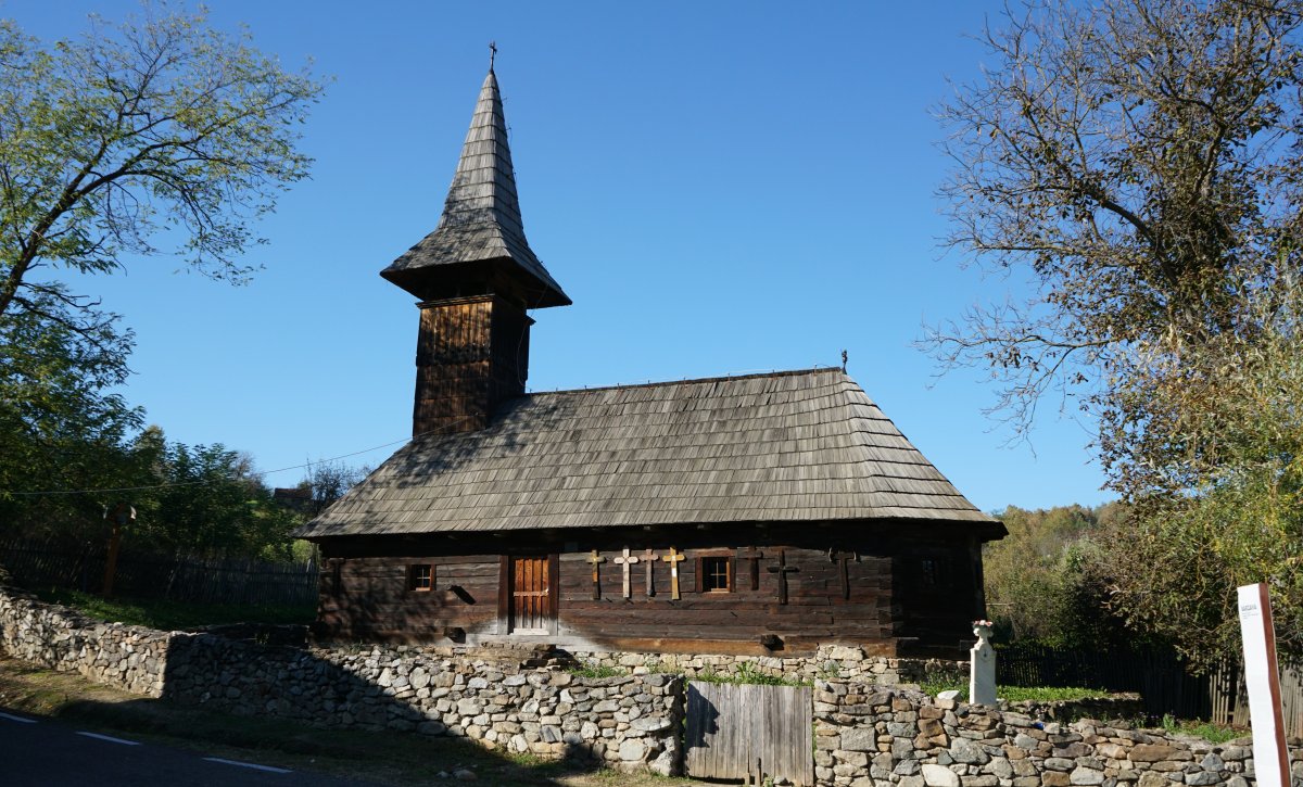 Ruta bisericilor din lemn din județul Arad - rută culturală turistică regională