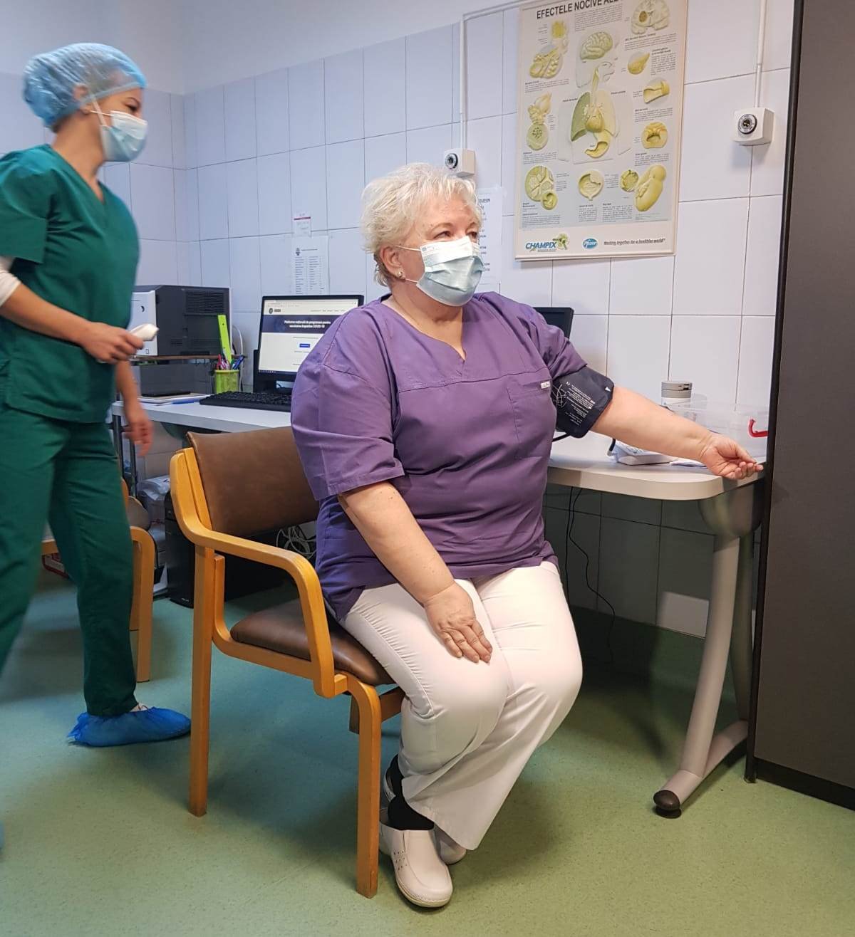 Florina Ionescu, managerul Spitalului Judeţean: „Dr. Dana Olar este unul dintre medicii din prima linie, în lupta cu virusul SARS CoV-2, încă de la începutul pandemiei”