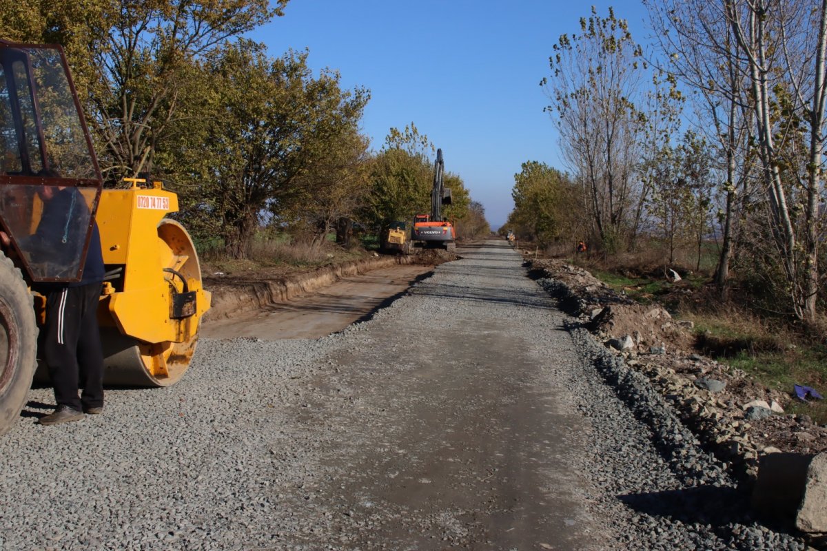 Drumarii s-au oprit deocamdată din lucru, dar lucrările de infrastructură rutieră vor continua și în 2021