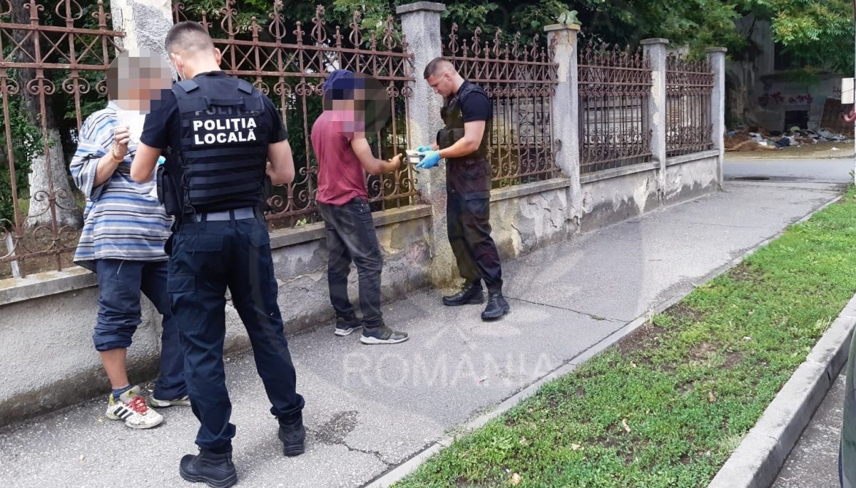 Adio cerşetori în Arad? Poliţia Locală a confiscat banii adunaţi prin cerşit 