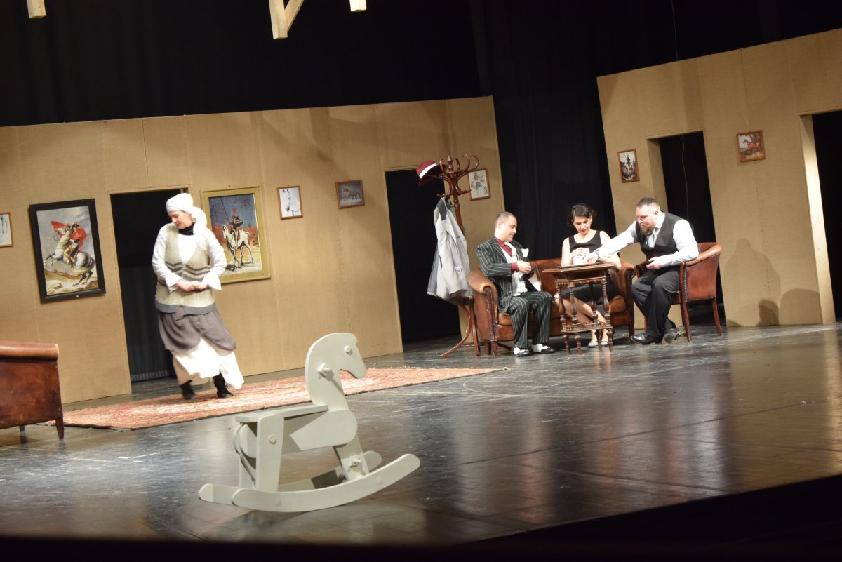 OMUL CU MÂRȚOAGA pe scena teatrului arădean