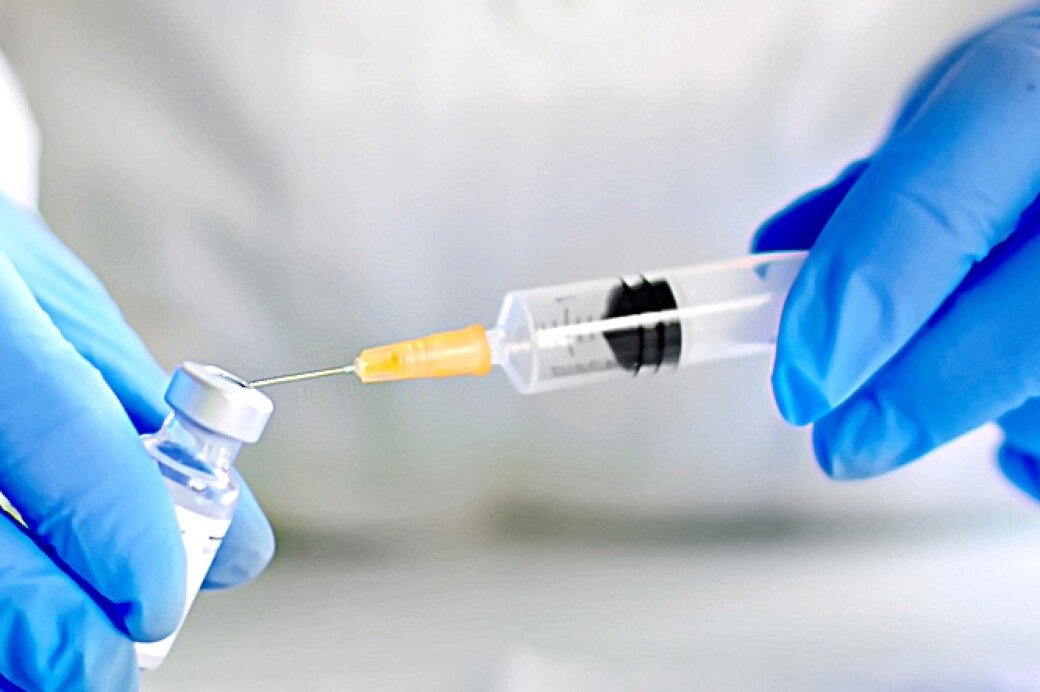 A fost eliminată restricția de vârstă pentru vaccinul AstraZeneca