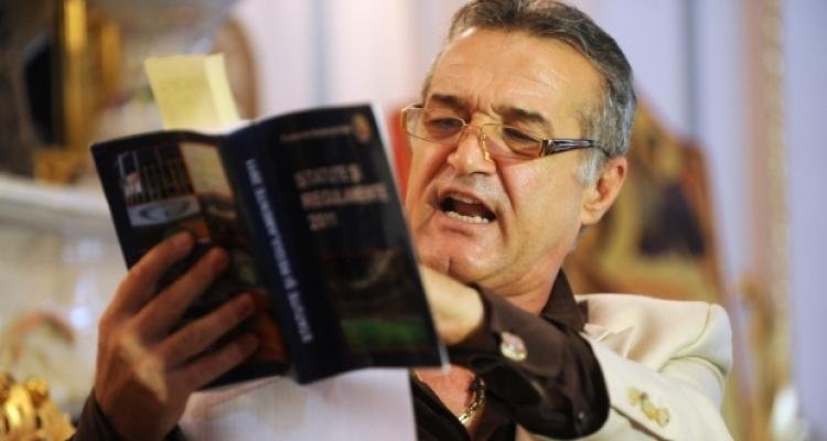 Gigi Becali plânge când își recitește CĂRȚILE FILOZOFICE scrise în pușcărie (Film)