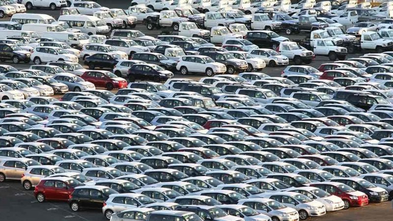 Începând de sâmbătă se suspendă activitatea în piețele auto din județul Arad