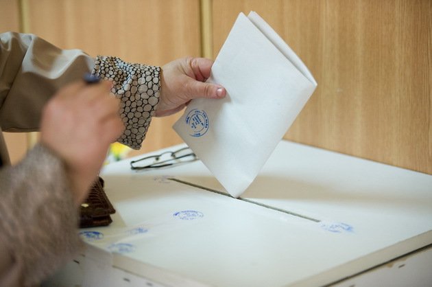 Când vor merge românii să-şi voteze primarii. Data propusă de AEP pentru alegerile locale 2016