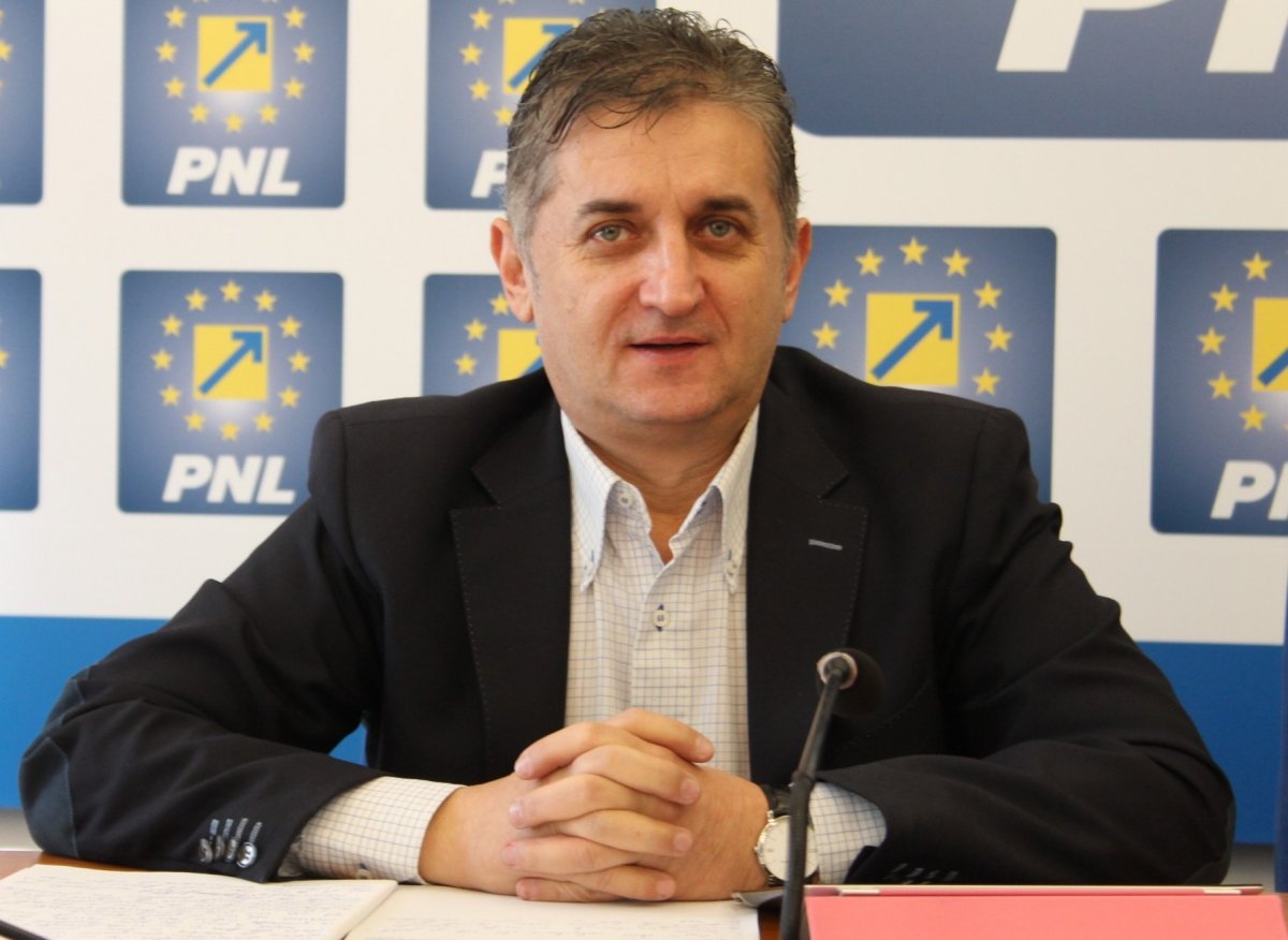 Pistru: Se impun măsuri de urgenţă pentru revigorarea pieţei RCA