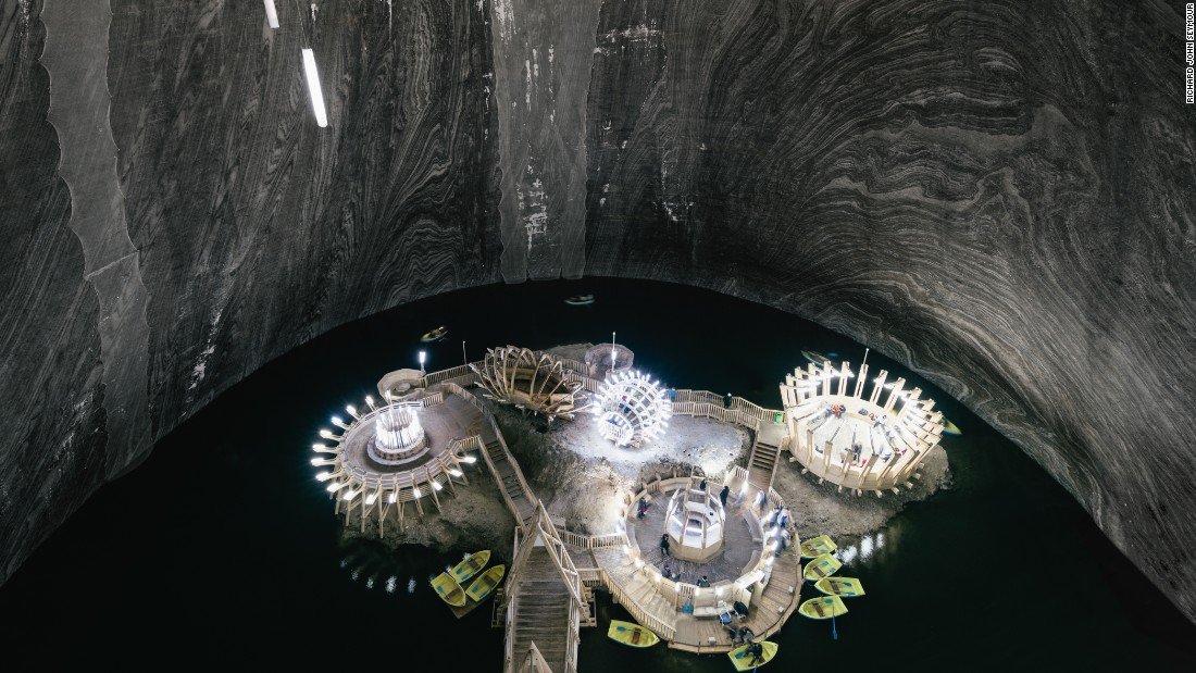 Salina Turda, în fotografii spectaculoase pe site-ul CNN