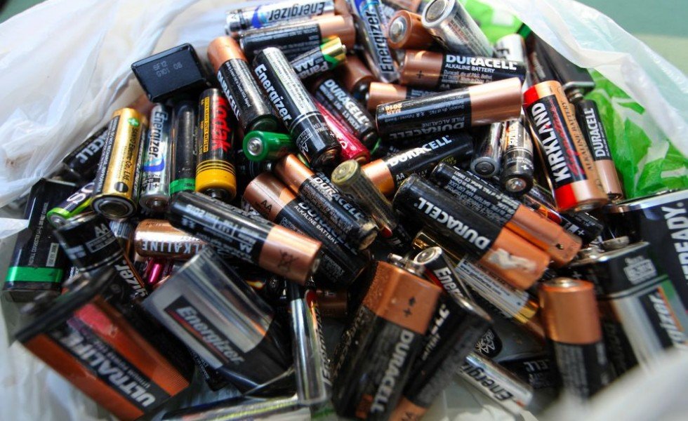 Ce poți face cu o baterie – 7 idei ingenioase