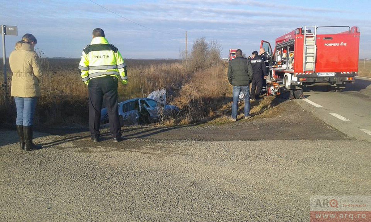 Accident cu descarcerare lângă Turnu