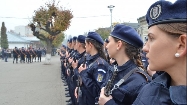 A început recrutarea pentru şcolile militare. DISTRIBUŢIA locurilor în centrele din ţară  