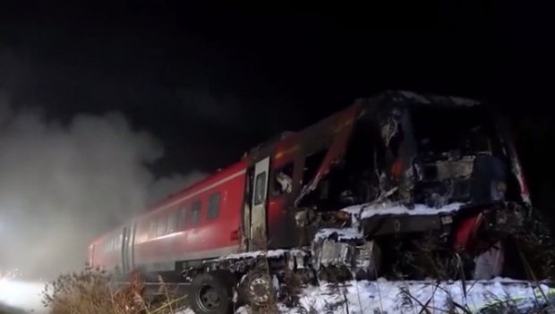 Accident în Germania: Două trenuri s-au ciocnit. Morţi şi răniţi  