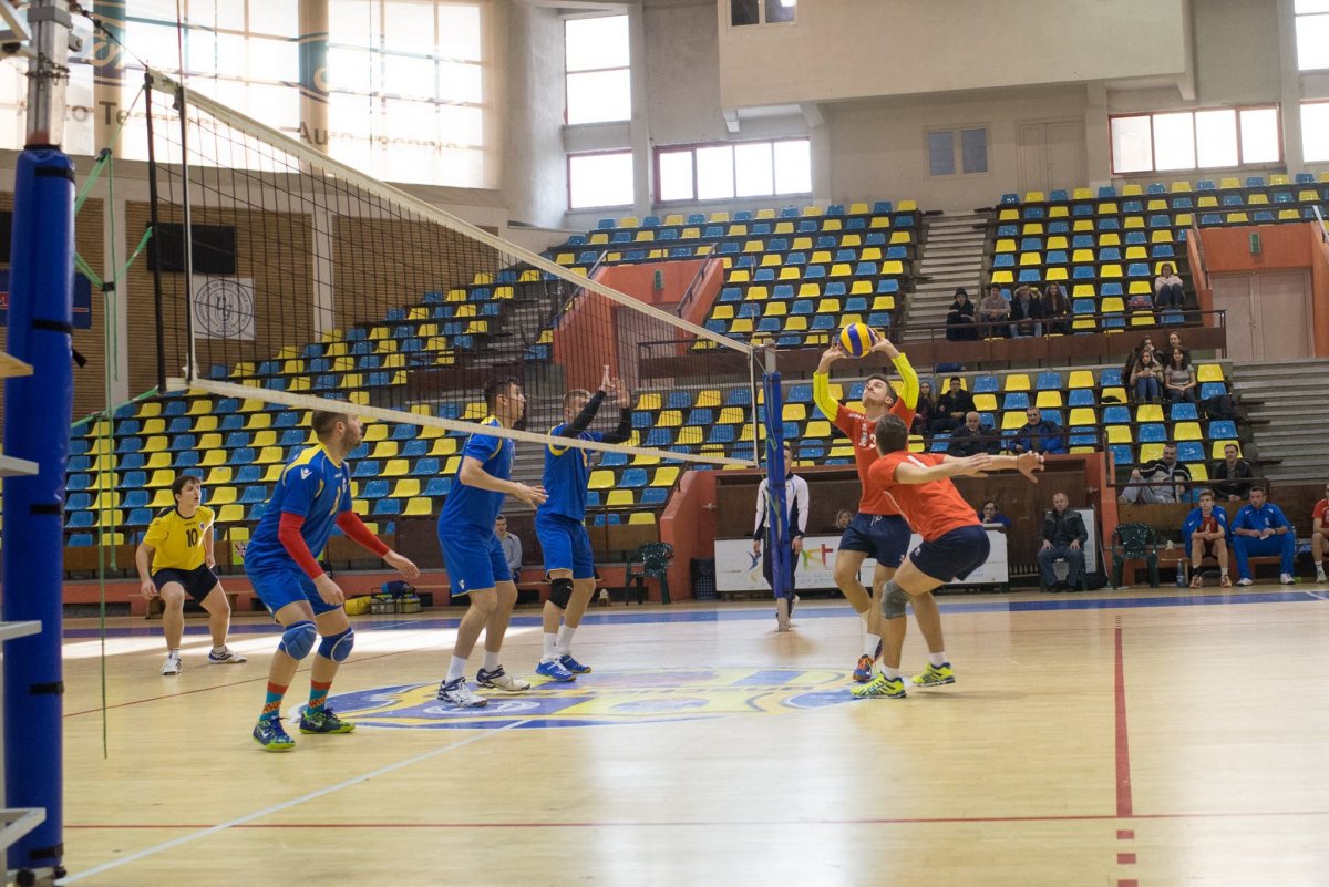 Eşec răsunător la final de sezon: UVVG ProVolei Arad - CSU Braşov 0-3