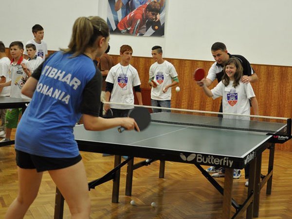 Se lucrează la viitorul secţiei de tenis de masă a CSM Arad. „Vrem să avem cât mai mulţi copii la sală”