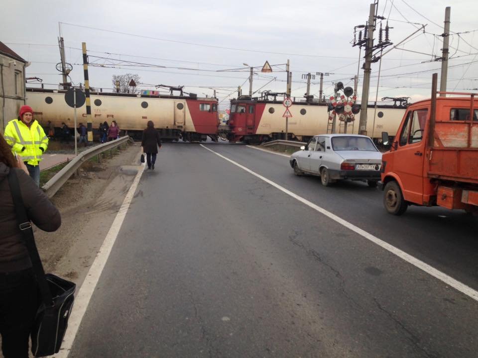 Un tren a rămas blocat pe șine între Arad și Vladimirescu