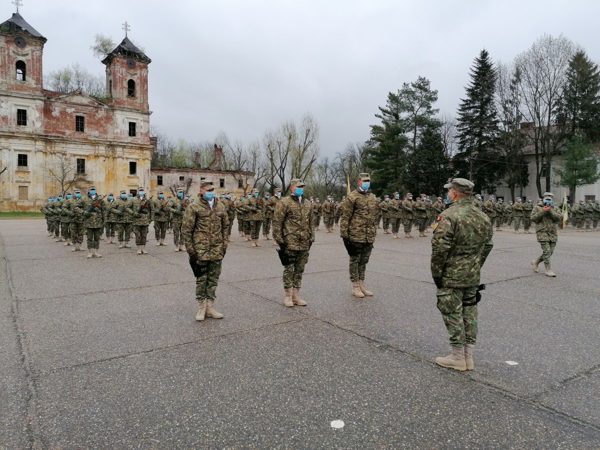 Militarii arădeni din cadrul Batalionului de Protecție a Forței „Golden Lions” s-au întors acasă din teatrul de operații din Afganistan (FOTO/VIDEO)