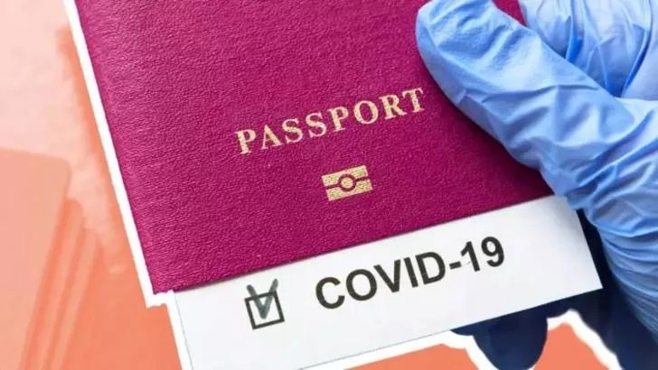 Parlamentul European urmează să voteze propria variantă pentru certificatele de călătorie. Când se va decide forma FINALĂ