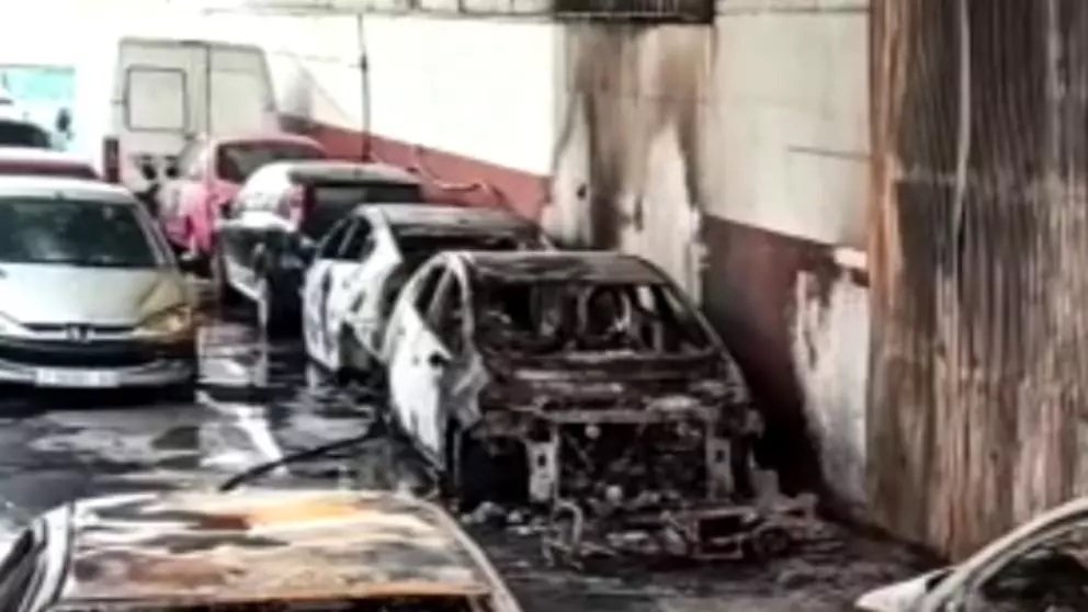 Reglare de conturi în stil mafiot. Atelierul unui român din Spania, incendiat - zeci de mașini DISTRUSE