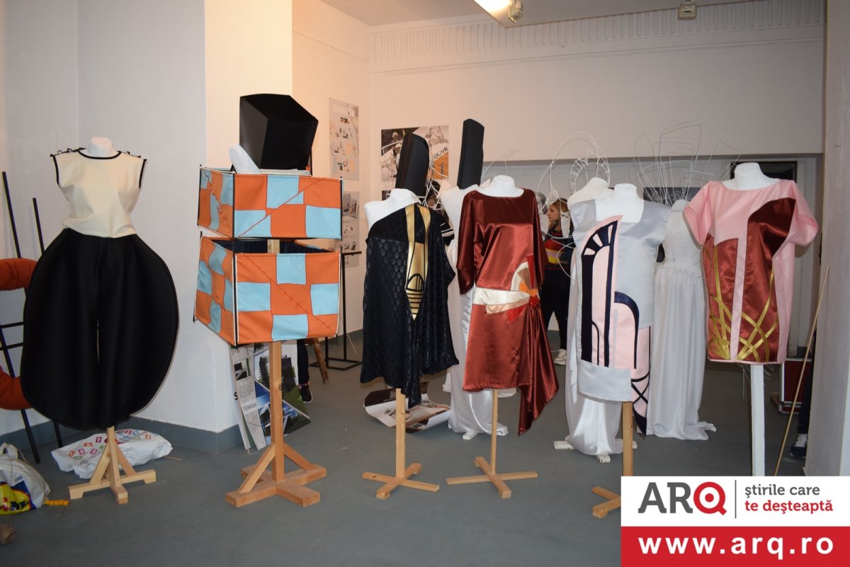 Facultatea de Design din cadrul Universității Aurel Vlaicu va expune la Galeria DELTA