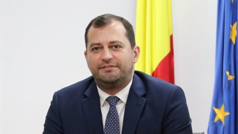 Răzvan Cadar: „Cu fiecare doză de vaccin administrată suntem mai aproape de eliminarea restricţiilor şi de întoarcerea la o viaţă normală”