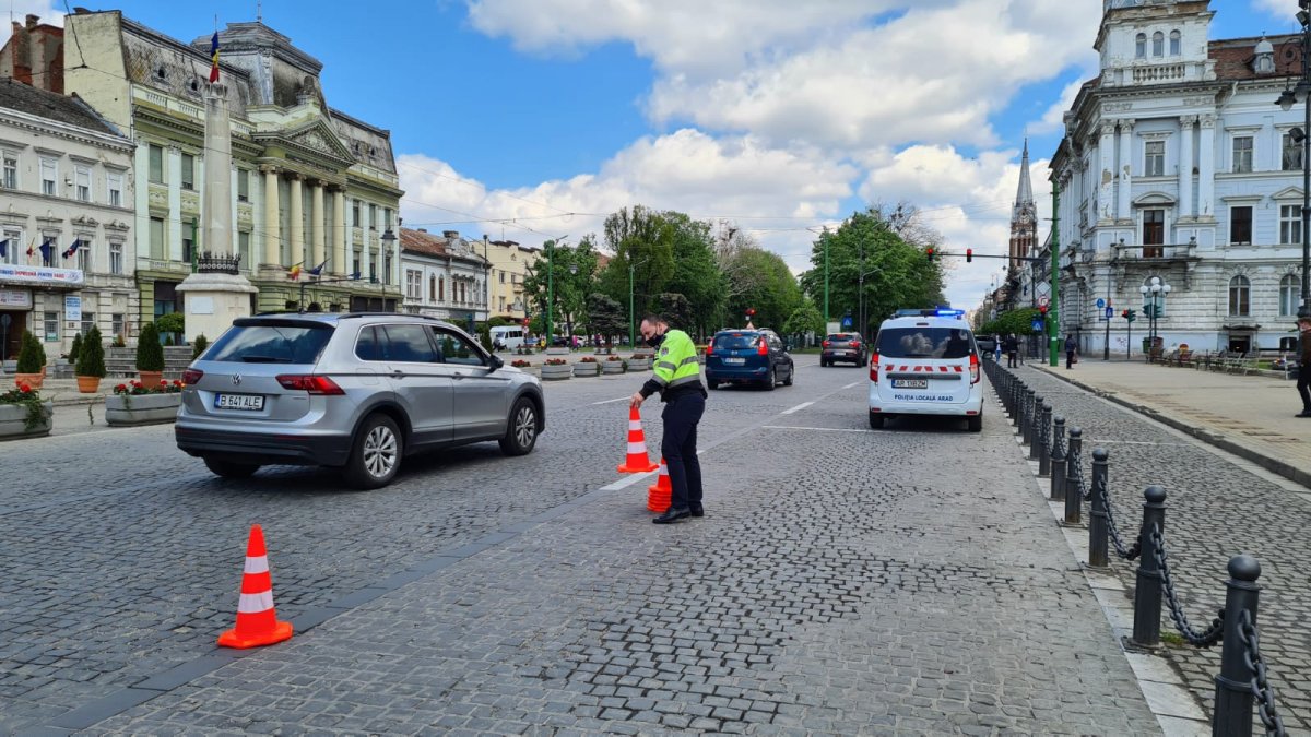 Arădenii care merg la Maratonul Vaccinării pot staționa în fața Primăriei