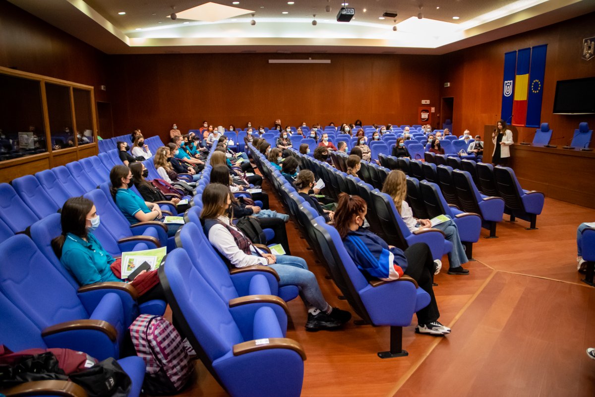 Ramona Lile: „Un workshop de succes pentru viitorii dascăli ”