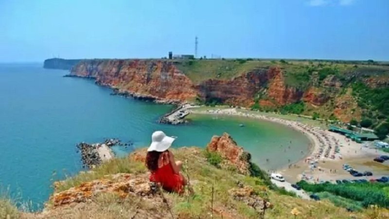 S-a dat startul distracției în Bulgaria - Plajele au fost larg deschise pentru turiști