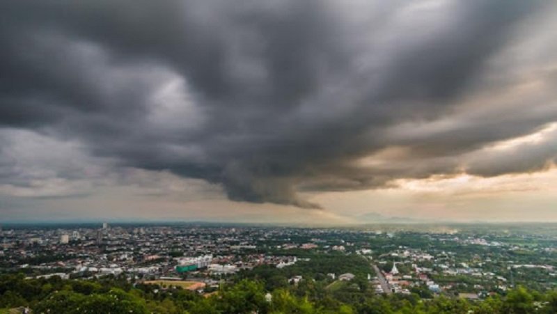 Atenționare meteo: cod galben de VIJELII. Unde lovesc PUTERNIC furtunile