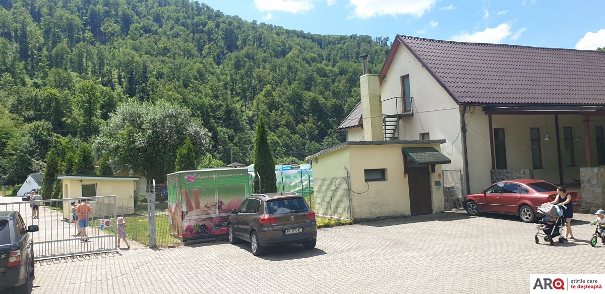 Destinaţii arădene: ştrandul de la Moneasa se deschide pentru toată lumea; în caz contrar ar fi avut de suferit întreaga staţiune