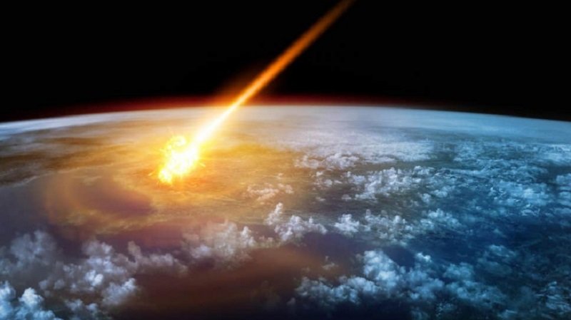 Un asteroid va trece mâine aproape de Pământ - Previziunea îngrozitoare a lui Nostradamus pentru anul 2021