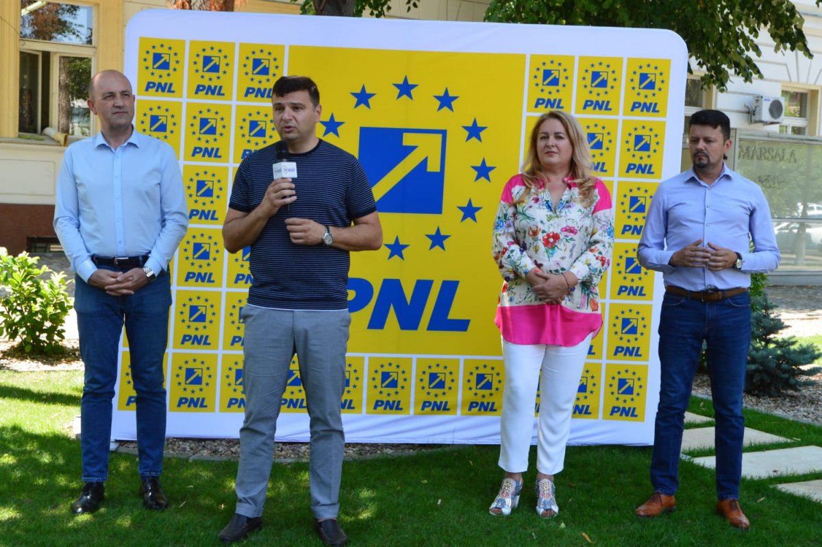 Final de mandat la Organizaţia Municipală a PNL Arad; mâine au loc noi alegeri